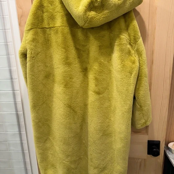 RESERVED for Kitty Like New Ugg Faux Fur Koko Coat in Citrine - Picture 3 of 3